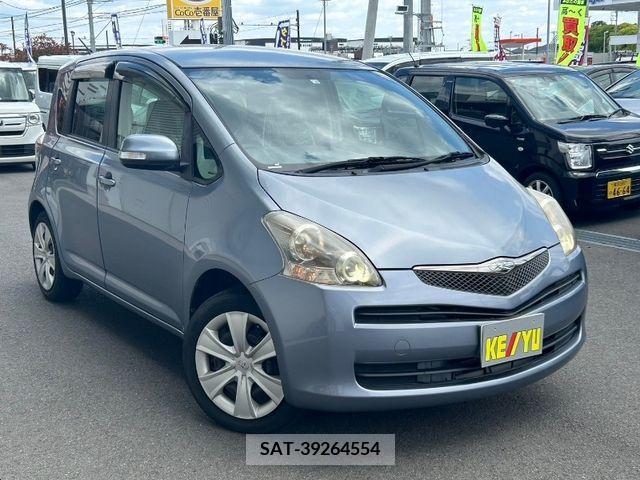 Toyota RACTIS 2010-06 366855-3
