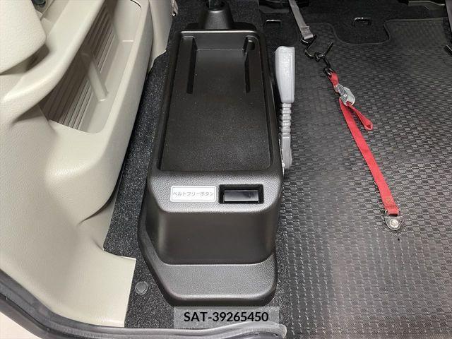 Suzuki EVERY WAGON 2018-11 329550-18