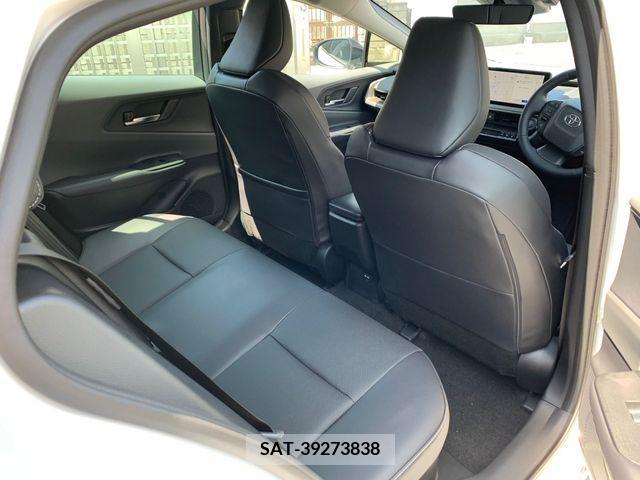 Toyota PRIUS 2023-11 246653-5