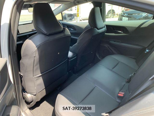 Toyota PRIUS 2023-11 246653-7