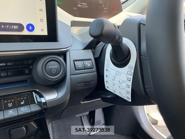 Toyota PRIUS 2023-11 246653-8