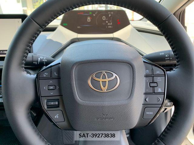 Toyota PRIUS 2023-11 246653-9