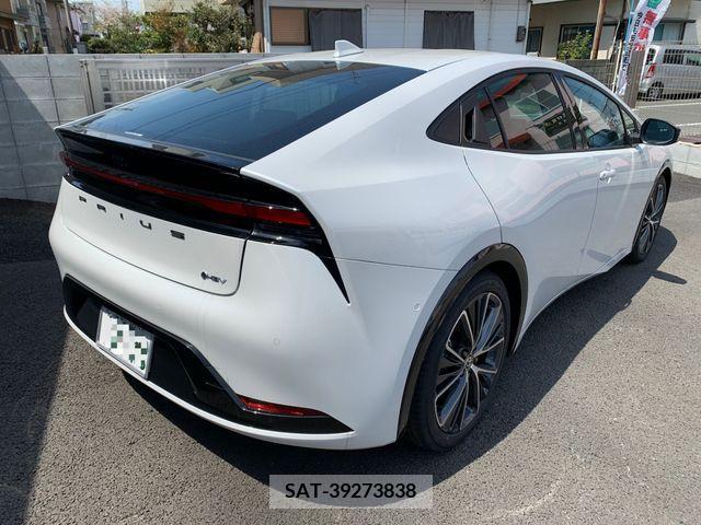 Toyota PRIUS 2023-11 246653-4