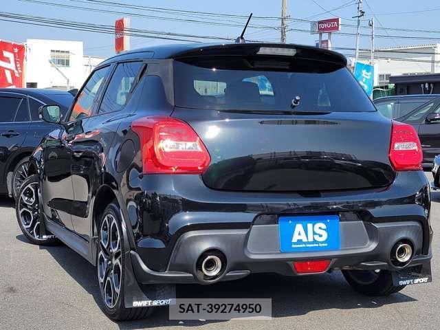 Suzuki SWIFT 2021-01 239570-4