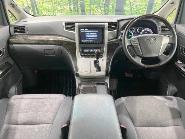 Toyota VELLFIRE 2012-04 9997-1