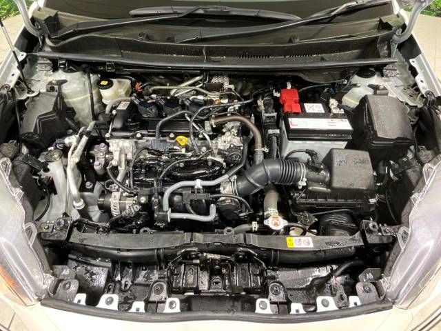 Toyota YARIS 2022-03 196225-18