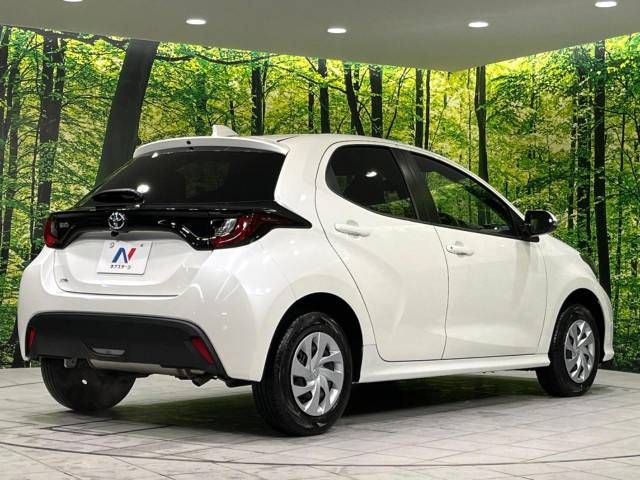 Toyota YARIS 2022-03 196225-17