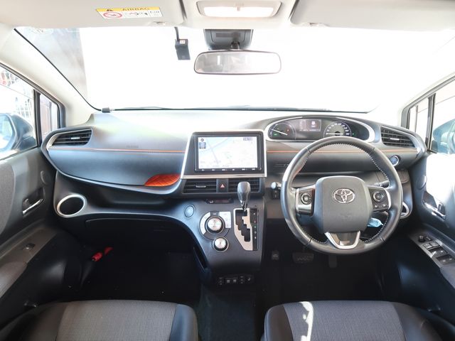 Toyota SIENTA 2018-12 188078-1