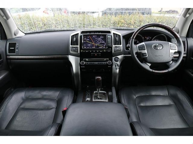 Toyota LAND CRUISER 2013-11 20944-1