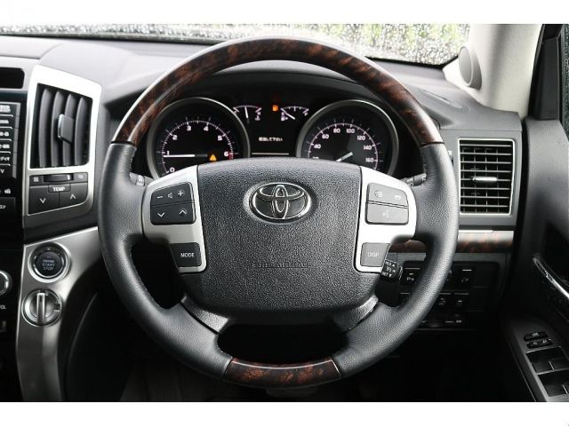 Toyota LAND CRUISER 2013-11 20944-10