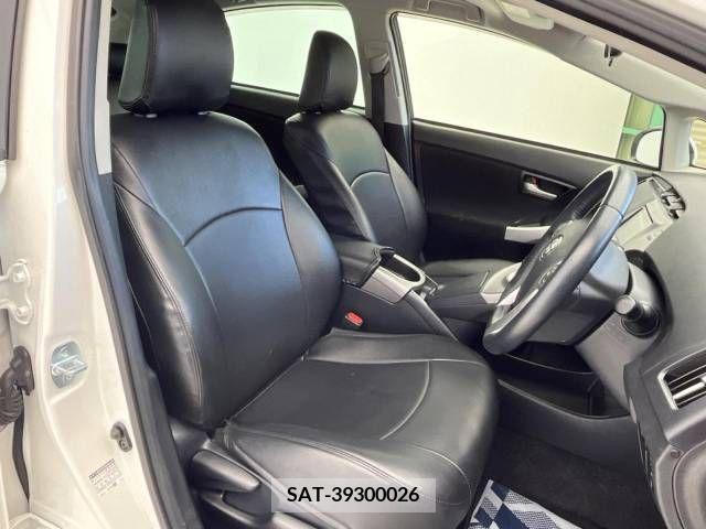 Toyota PRIUS 2015-04 322161-8