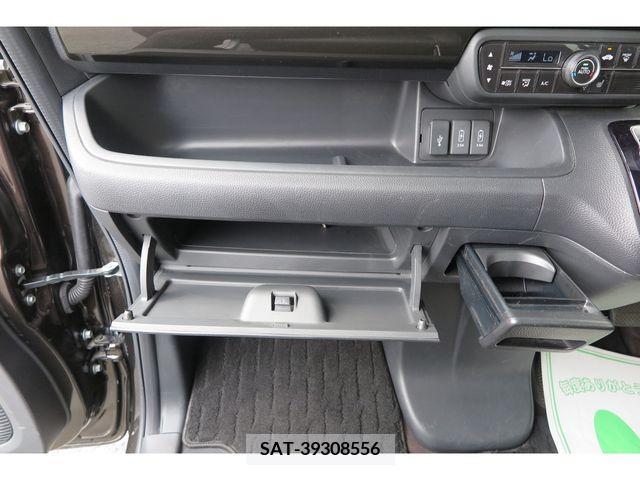 Honda N BOX CUSTOM 2020-09 347827-26