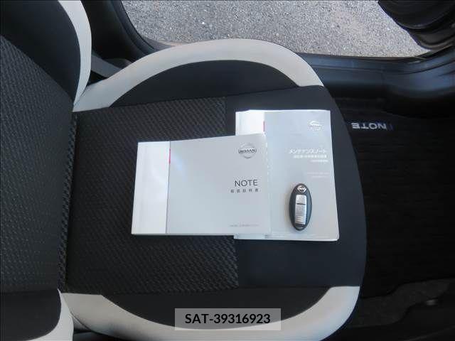 Nissan NOTE 2019-11 392978-7