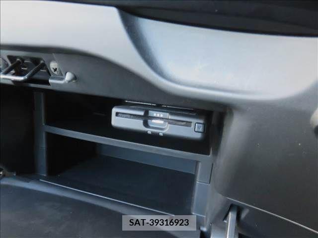 Nissan NOTE 2019-11 392978-6