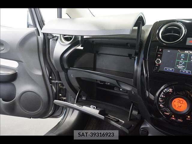Nissan NOTE 2019-11 392978-12