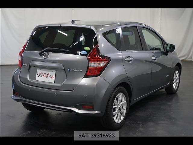 Nissan NOTE 2019-11 392978-8