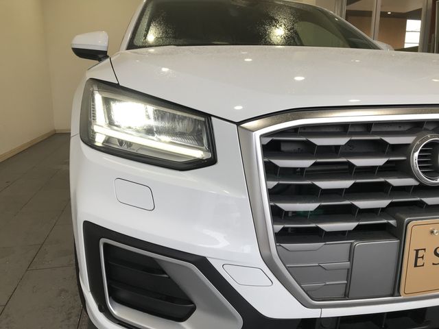 Audi Q2 2018-12 191470-22