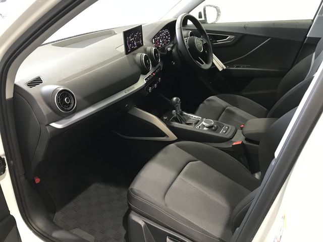 Audi Q2 2018-12 191470-15