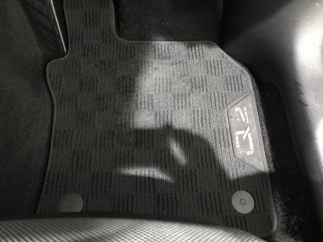 Audi Q2 2018-12 191470-20