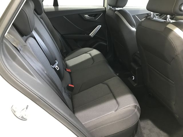 Audi Q2 2018-12 191470-12