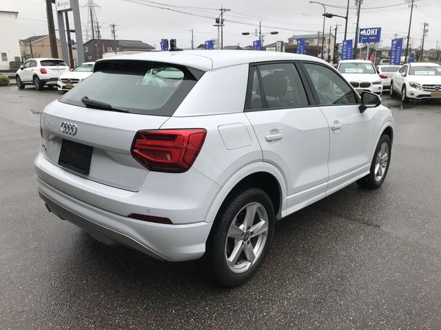 Audi Q2 2018-12 191470-6