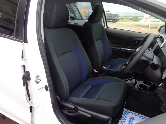 Toyota AQUA 2018-10 18406-7