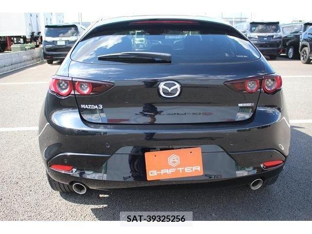 Mazda MAZDA3 2021-06 301072-9