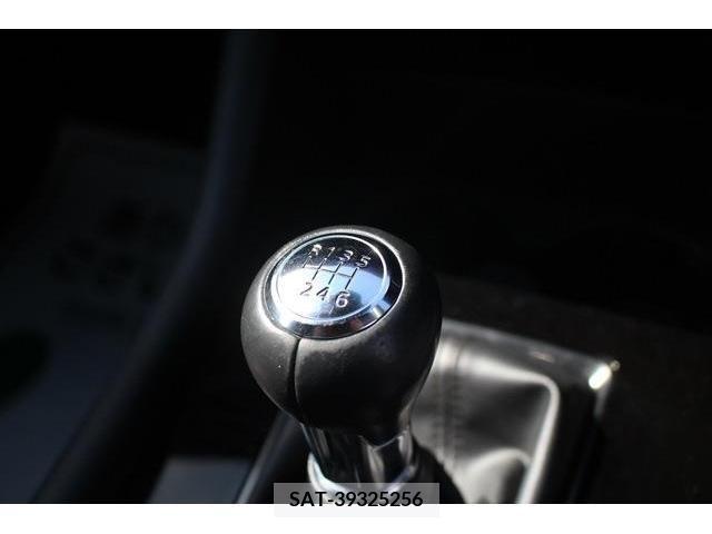 Mazda MAZDA3 2021-06 301072-1