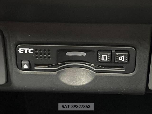 Honda N BOX CUSTOM 2017-06 215427-7