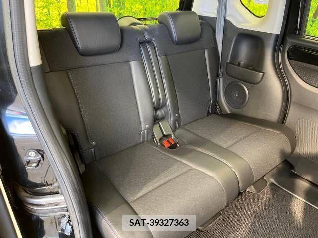 Honda N BOX CUSTOM 2017-06 215427-9