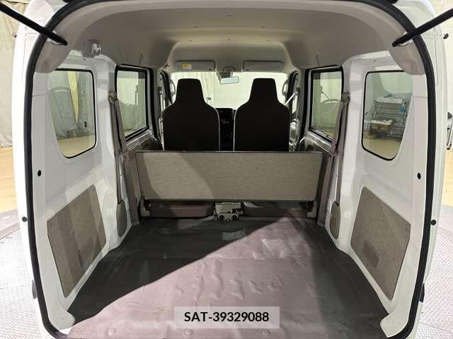 Suzuki EVERY 2018-03 268776-19