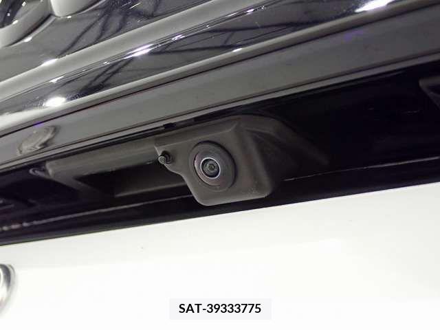 Audi Q5 2023-03 318008-17
