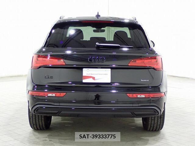 Audi Q5 2023-03 318008-7