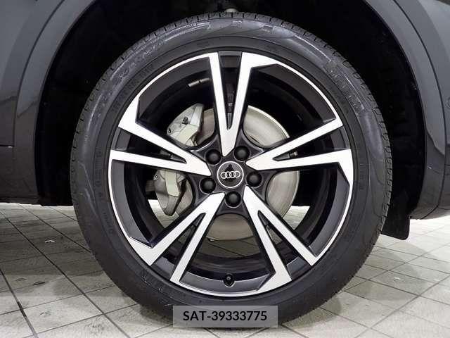 Audi Q5 2023-03 318008-15