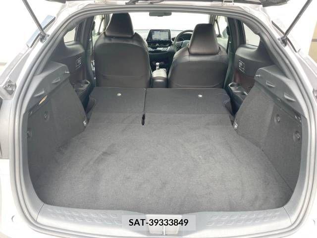 Toyota C-HR 2017-06 264269-10