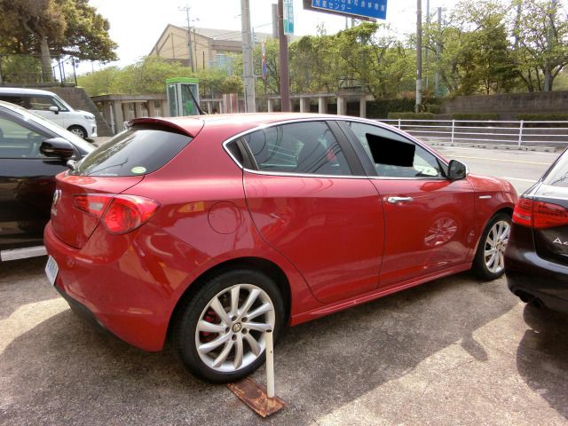 ALFA ROMEO GIULIETTA 2012-06 1938-9