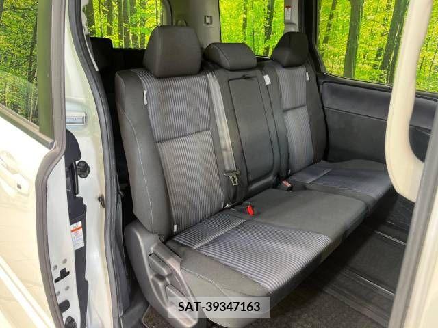 Toyota NOAH 2014-07 321400-9