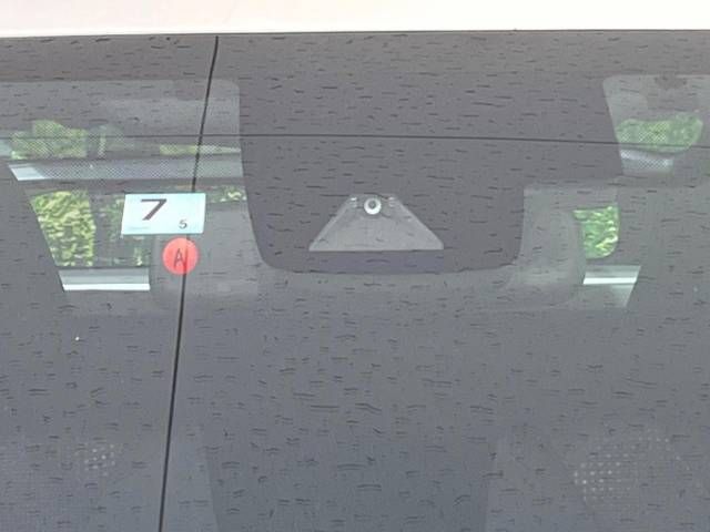 Toyota PRIUS 2019-07 5811-2