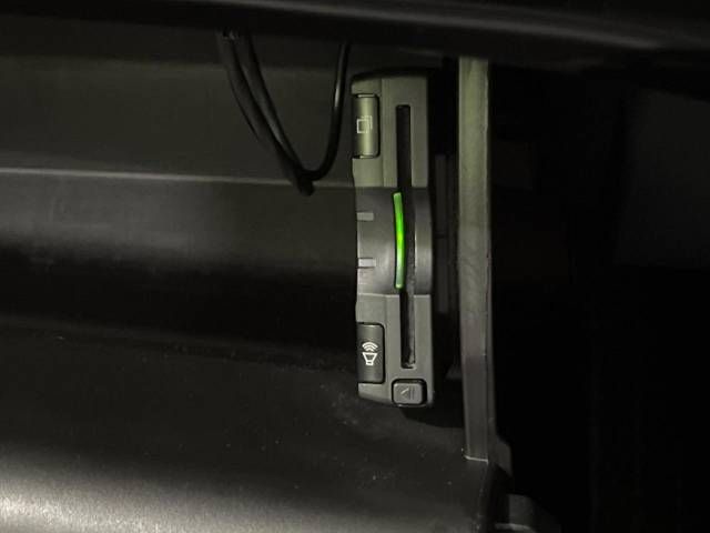 Toyota PRIUS 2019-07 5811-7
