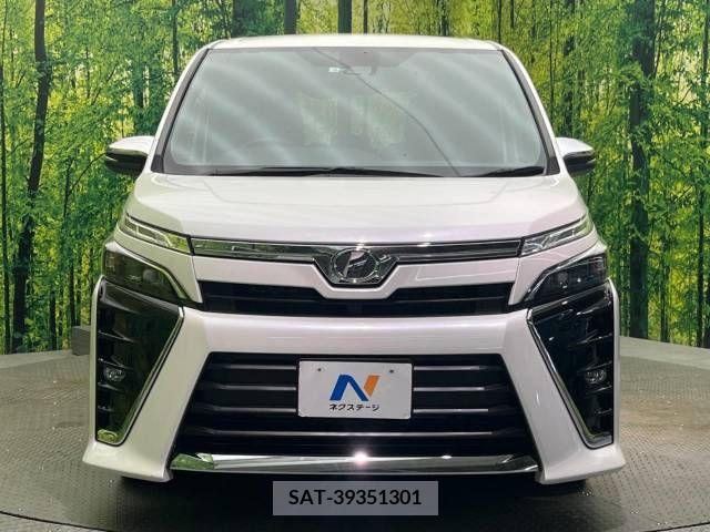 Toyota VOXY 2018-05 341535-14