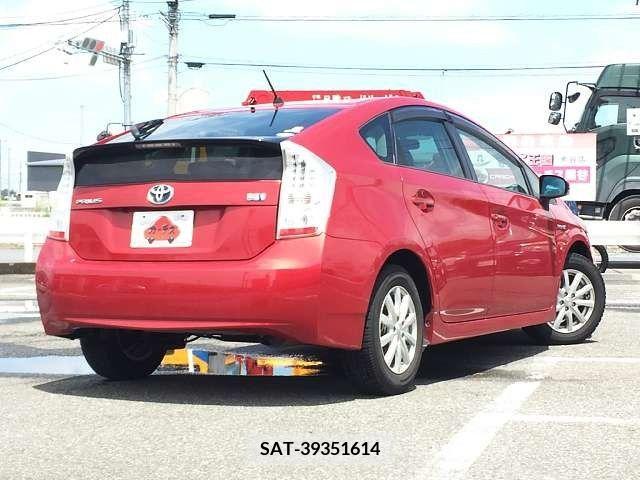 Toyota PRIUS 2011-01 321996-2