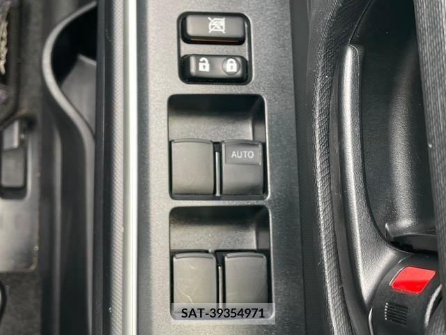 Toyota AQUA 2019-08 356156-23