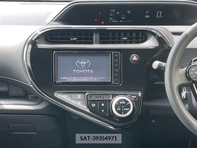 Toyota AQUA 2019-08 356156-8