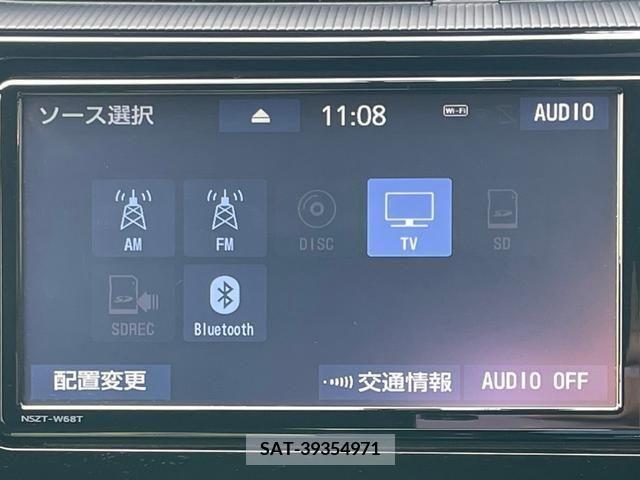 Toyota AQUA 2019-08 356156-6