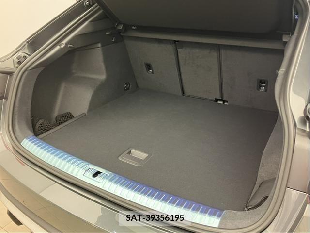 Audi Q3 2023-11 262583-16