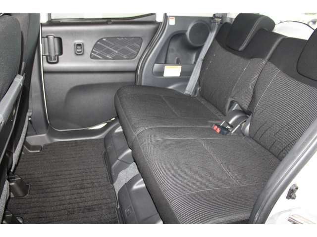 Mitsubishi EK SPACE 2018-03 21563-4