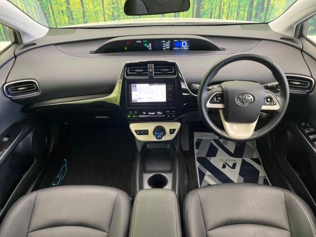 Toyota PRIUS 2016-07 196687-1