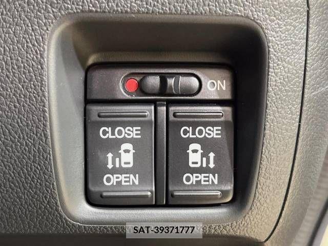 Honda N BOX 2017-01 278532-2