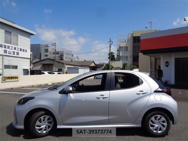 Toyota YARIS 2020-04 347570-10