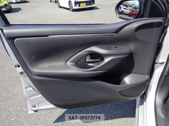 Toyota YARIS 2020-04 347570-25